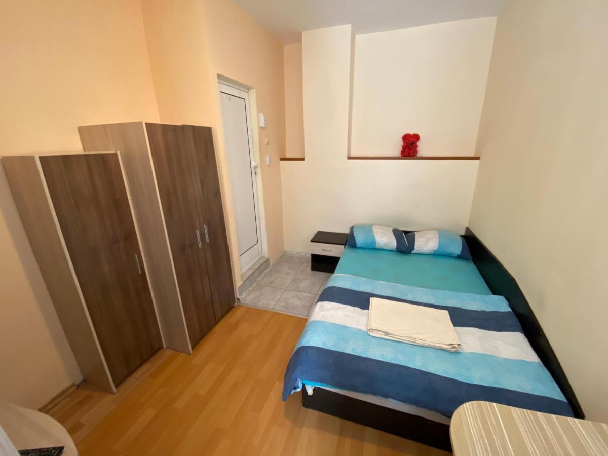 Top Center Studio 2 Min To The Beach Varna Exterior foto