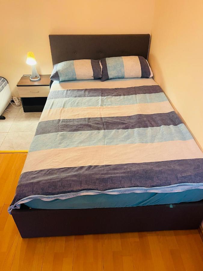 Top Center Studio 2 Min To The Beach Varna Exterior foto